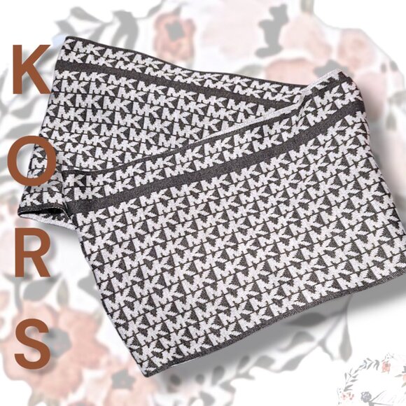 Michael kors Derby Gray and Coal Gray infinity Scarf. Excellent presentation! - Picture 2 of 7